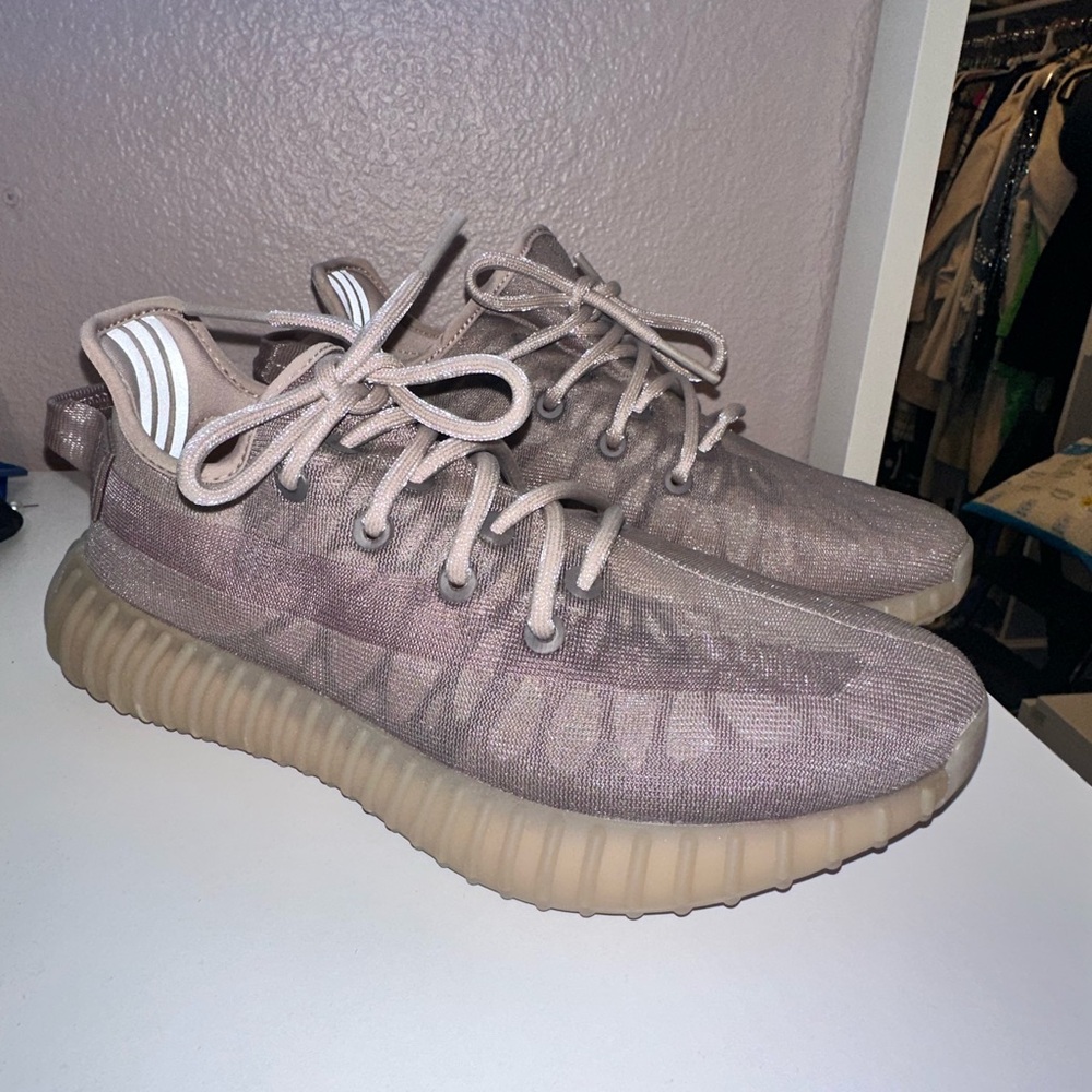 Yeezy 350 Boost V2